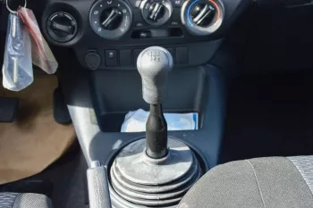 TOYOTA HILUX 2.4L PETROL MANUAL TRANSMISSION 2024 MODEL YEAR