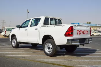 TOYOTA HILUX 2.4L PETROL MANUAL TRANSMISSION 2024 MODEL YEAR