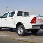 TOYOTA HILUX 2.4L PETROL MANUAL TRANSMISSION 2024 MODEL YEAR - Thumbnail 5