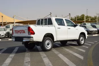 TOYOTA HILUX 2.4L PETROL MANUAL TRANSMISSION 2024 MODEL YEAR