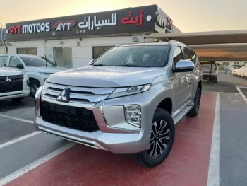 MITSUBISHI PAJERO SPORTS PETROL 4X4