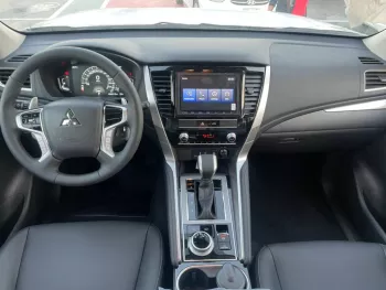 MITSUBISHI PAJERO SPORTS PETROL 4X4