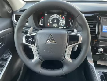 MITSUBISHI PAJERO SPORTS PETROL 4X4