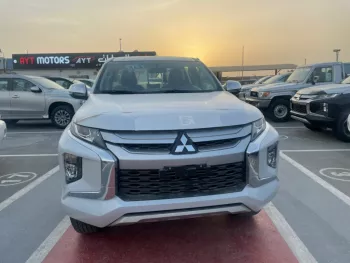MITSUBISHI L200 PETROL 4WD CHROME PACKAGE GLX