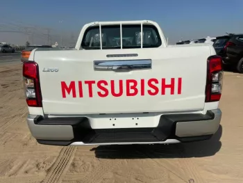 MITSUBISHI L200 PETROL 4WD CHROME PACKAGE GLX