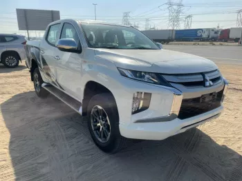 MITSUBISHI L200 PETROL 4WD CHROME PACKAGE GLX