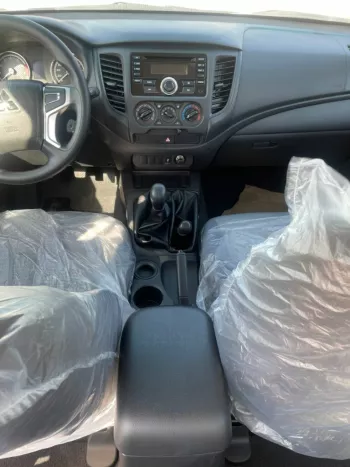 MITSUBISHI L200 PETROL 4WD CHROME PACKAGE GLX