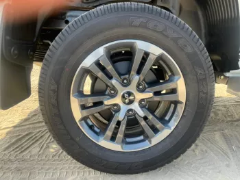 MITSUBISHI L200 PETROL 4WD CHROME PACKAGE GLX