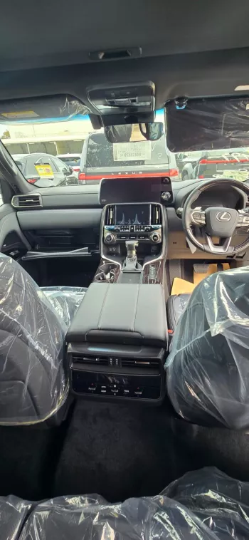 LEXUS LX600 3.5L V6 2024 MODEL YEAR PETROL ENHANCEMENT PACK