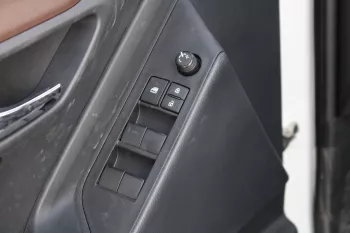 TOYOTA INNOVA 2.0L PETROL MID OPTION 2024 MODEL YEAR