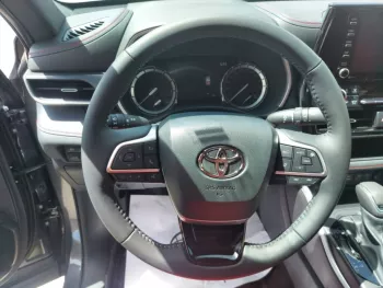 TOYOTA HIGHLANDER 3.5 PETROL XSE TOP MODEL 2022
