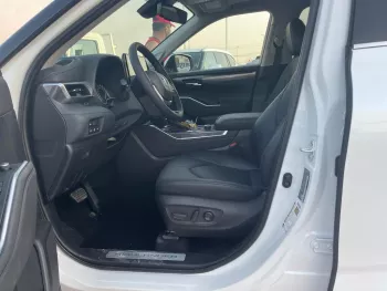 TOYOTA HIGHLANDER PLATINUM 3.5L PETROL FULL OPTION 2022 MODEL