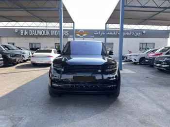 Land Rover Range Rover SE P530 2023 Model Year Black Color