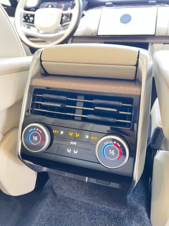 Land Rover Range Rover SE P530 2023 Model Year Black Color