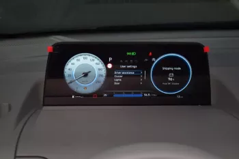 2022 MODEL HUYNDAI STARIA PREMIUM CEO 2.2 CRDI AWD AUTOMATIC