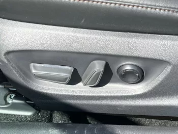 TOYOTA CAMRY GLE-X 2.5L PETROL WITH HUD 2024 MODEL YEAR