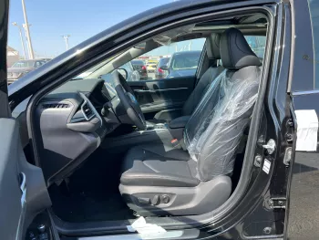 TOYOTA CAMRY GLE-X 2.5L PETROL WITH HUD 2024 MODEL YEAR