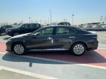 TOYOTA CAMRY 2.5L GLE PETROL MID OPTION 2022MY