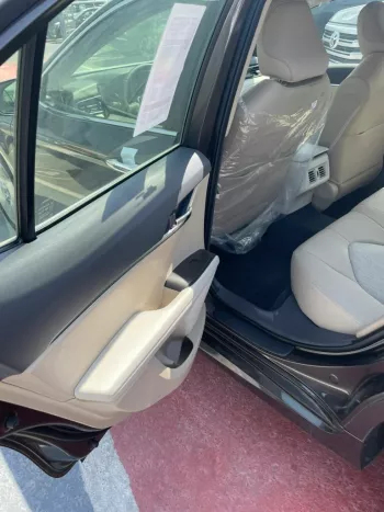 TOYOTA CAMRY 2.5L GLE PETROL MID OPTION 2022MY