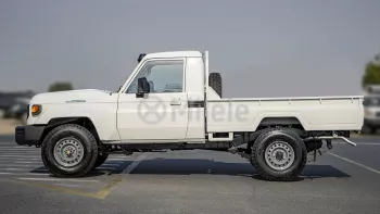 TOYOTA LAND CRUISER LC79SC DIESEL 2024 MODEL YEAR WHITE COLOR (RHD)