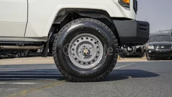 TOYOTA LAND CRUISER LC79SC DIESEL 2024 MODEL YEAR WHITE COLOR (RHD)