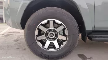 TOYOTA 4RUNNER TRD OFF ROAD 4.0L PETROL EXPORT AND LOCAL 2023MY