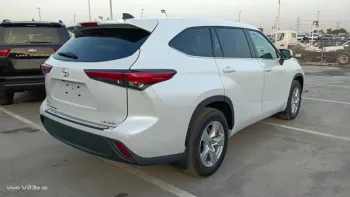 TOYOTA HIGHLANDER LE 3.5L PETROL 2022 MODEL