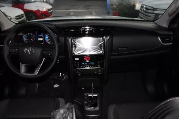 TOYOTA FORTUNER 2.4L DIESEL 7P COMFORT 2024 MODEL YEAR
