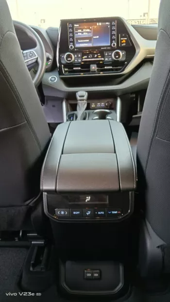 TOYOTA HIGHLANDER LE 3.5L PETROL 2022 MODEL