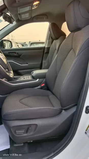TOYOTA HIGHLANDER LE 3.5L PETROL 2022 MODEL