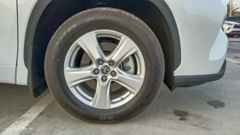 TOYOTA HIGHLANDER LE 3.5L PETROL 2022 MODEL