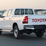 TOYOTA HILUX 2025 MODEL YEAR 2.7L PETROL 4WD DOUBLE CAB DLX-G - Thumbnail 4