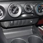 TOYOTA HILUX 2025 MODEL YEAR 2.7L PETROL 4WD DOUBLE CAB DLX-G - Thumbnail 9