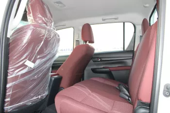 TOYOTA HILUX 2025 MODEL YEAR 2.7L PETROL 4WD DOUBLE CAB DLX-G