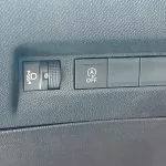 PEUGEOT 2008 1.2L PETROL 2023 MODEL YEAR WHITE COLOR - Thumbnail 8