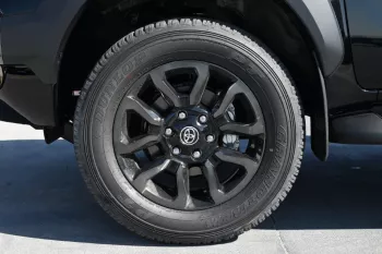 TOYOTA HILUX ADVENTURE 2025 MODEL YEAR V6 4.0L PETROL 4WD AUTOMATIC
