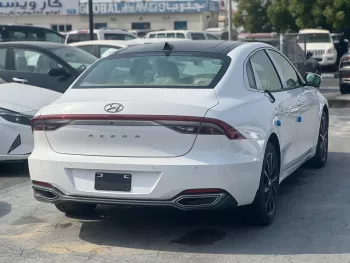 HYUNDAI AZERA 3.5L PETROL FWD 2023 MODEL YEAR WHITE COLOR