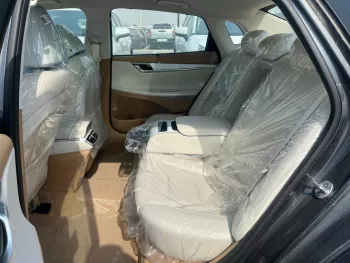 HYUNDAI AZERA 3.5L PETROL FWD 2023 MODEL YEAR WHITE COLOR