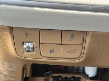 HYUNDAI AZERA 3.5L PETROL FWD 2023 MODEL YEAR WHITE COLOR