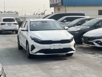 KIA K3 1.5L PETROL FWD 2025 MODEL YEAR WHITE COLOR EXTERIOR