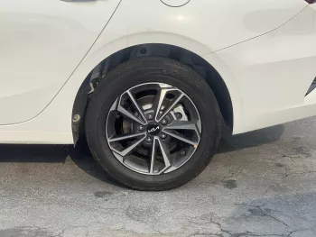 KIA K3 1.5L PETROL FWD 2025 MODEL YEAR WHITE COLOR EXTERIOR