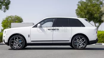 ROLLS ROYCE CULLINAN BLACK BADGE KIT PETROL 2024 MODEL YEAR WHITE COLOR