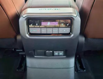 TOYOTA PRADO LUXURY 2.8 DIESEL 4WD SUNROOF 2024 MODEL YEAR
