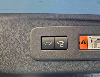 TOYOTA PRADO LUXURY 2.8 DIESEL 4WD SUNROOF 2024 MODEL YEAR