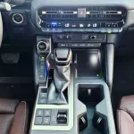 TOYOTA PRADO LUXURY 2.8 DIESEL 4WD SUNROOF 2024 MODEL YEAR - Thumbnail 9