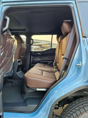 TOYOTA PRADO LUXURY 2.8 DIESEL 4WD SUNROOF 2024 MODEL YEAR