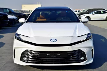 TOYOTA CAMRY HYBRID LUMIERE 2025 MODEL YEAR 2.5L PETROL