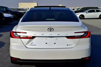 TOYOTA CAMRY HYBRID LUMIERE 2025 MODEL YEAR 2.5L PETROL