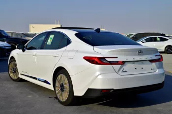TOYOTA CAMRY HYBRID LUMIERE 2025 MODEL YEAR 2.5L PETROL