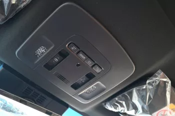 TOYOTA CAMRY HYBRID LUMIERE 2025 MODEL YEAR 2.5L PETROL
